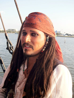 Ken Byrne as Captain Jack Sparrow Celebrity Impersonator -Cincinnati Makeup Artist Jodi Byrne 3